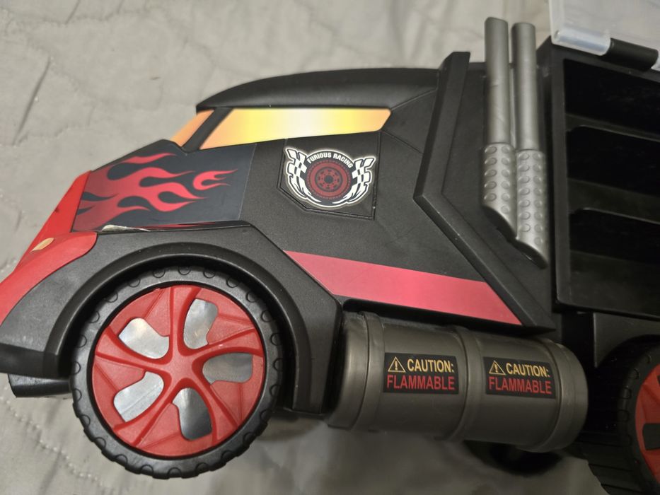 Ciężarówka na samochodziki, transporter auto laweta