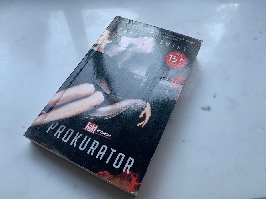 zestaw książek Paulina Świst - Prokurator i Incognito używane
