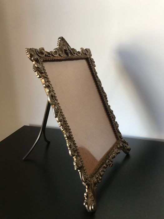 Moldura muito antiga