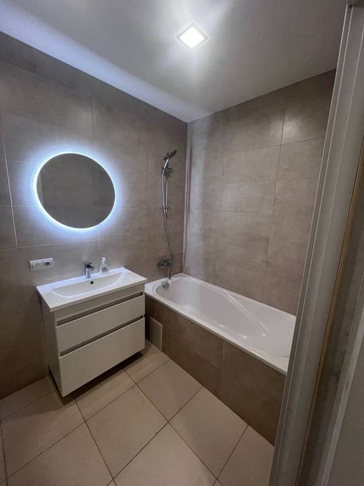 Здам сучасну 3х кімнатну квартиру студію в Центрі!