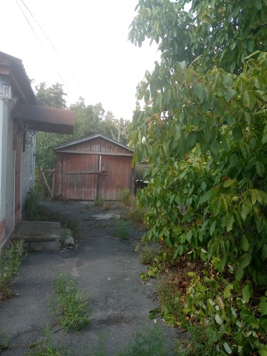 Продається частина будинку по вул Партизанська