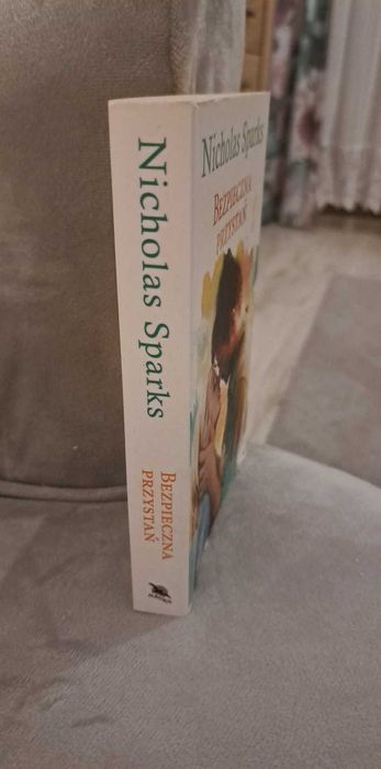 Książka "Bezpieczna przystań"