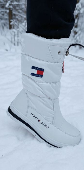 Śniegowce damskie 
36-41
Czarne i białe 
Wysyłka pobraniowa 
Przed zak