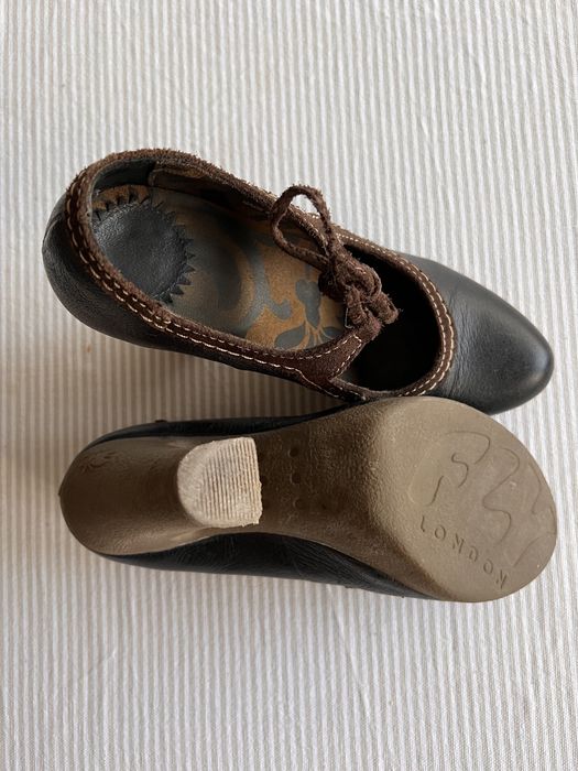 Sapato alto Fly London Azul c/castanho 35