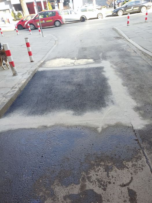 Układanie asfaltu naprawa drogi,dziur ogólnie wszystko