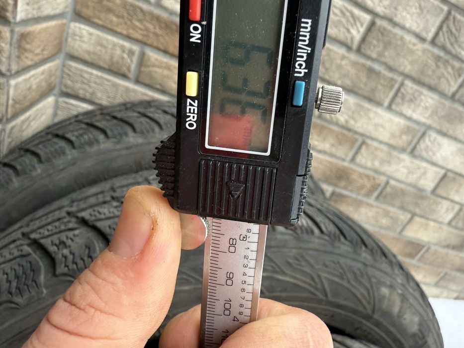 Opony zimowe NOKIAN 215/60 R17