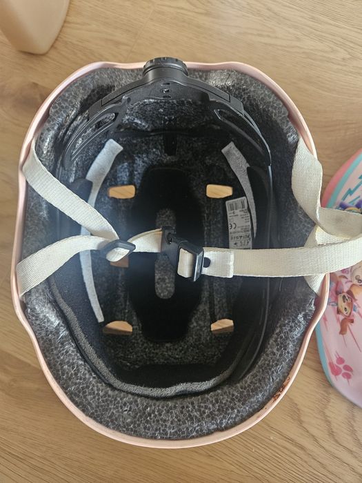 2x Kask rowerowy, rolki dla dziewczynki decathlon