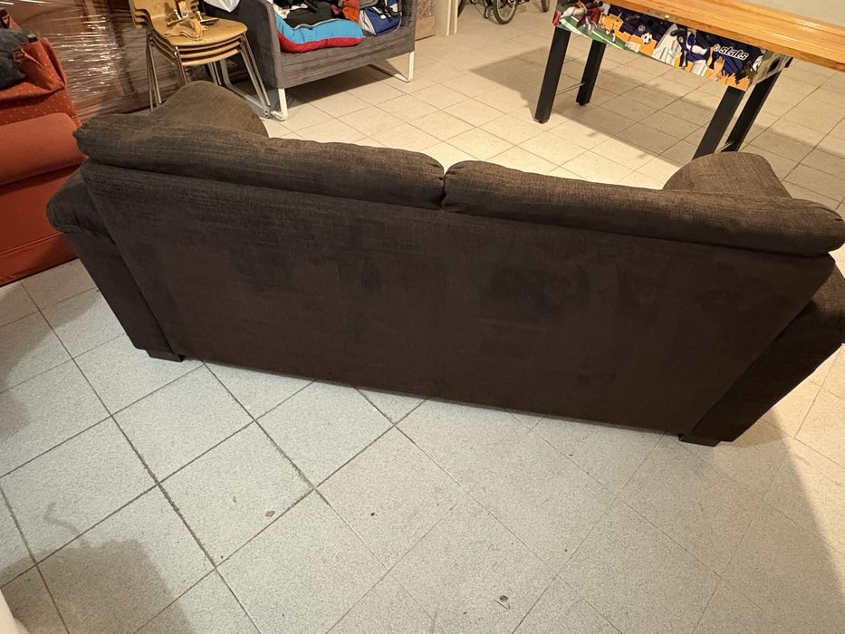 Sofá Castanho em Ótimo Estado