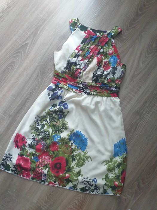 Letnia sukienka w kwiaty 38 Bodyflirt