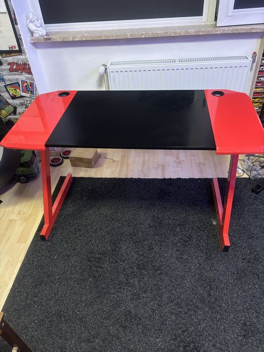 Biurko gemingowe wymiary 120 na 60 cm