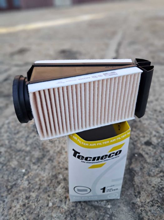 Vendo  filtro de ar para  Mercedes  200