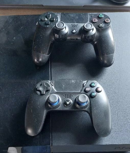 Playstation 4 z grami fat 500GB