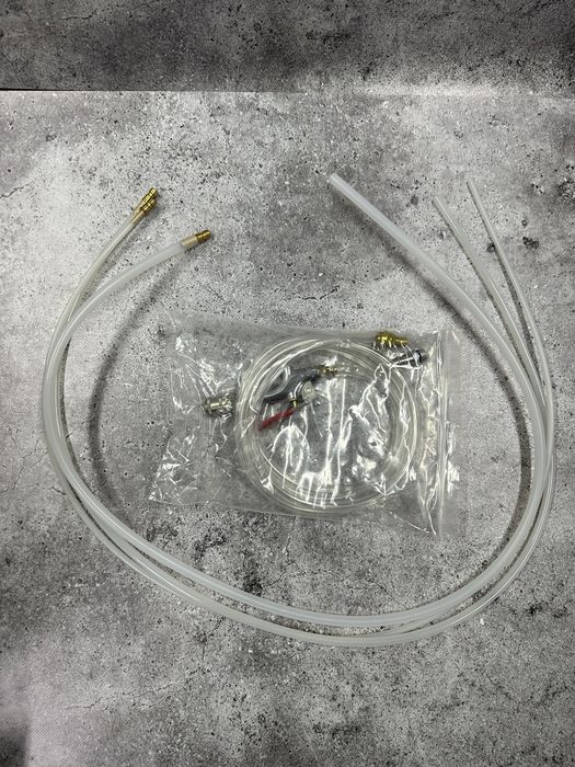 FreeTec Pneumatyczna Pompa do Oleju ATF 10L z Adapterami