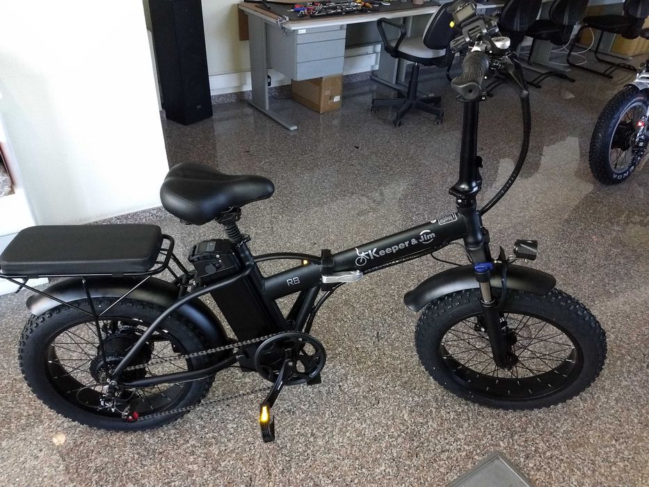 Bicicleta elétrica nova dobrável  500 W