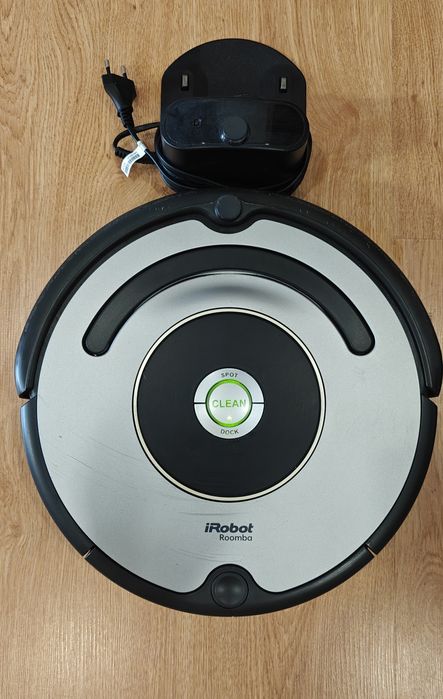 Aspirador Robô iRobot Roomba 616