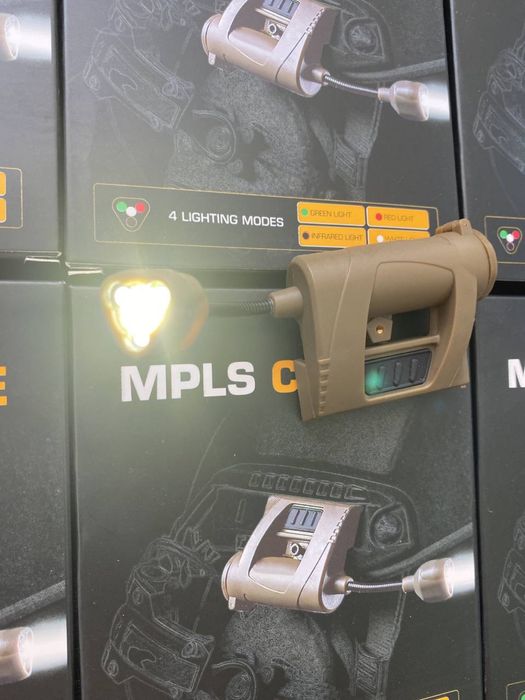 Ліхтарик тактичний на шолом ,фонарик тактический на шлем КОЙОТ