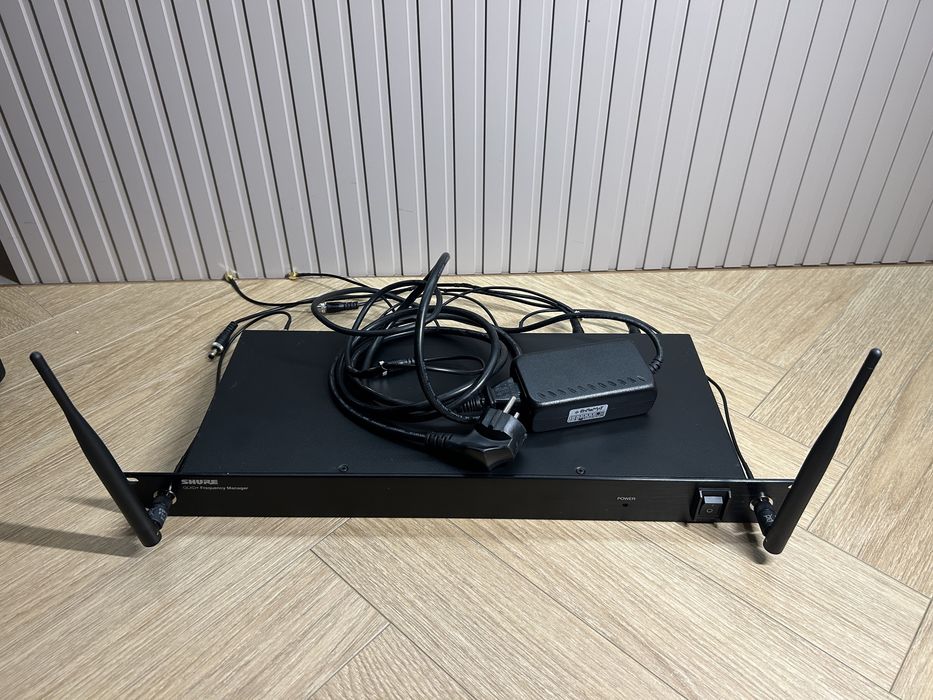 Menedżer częstotliwości bezprzewodowych Shure GLXD+ 2.4 5.8 frequency