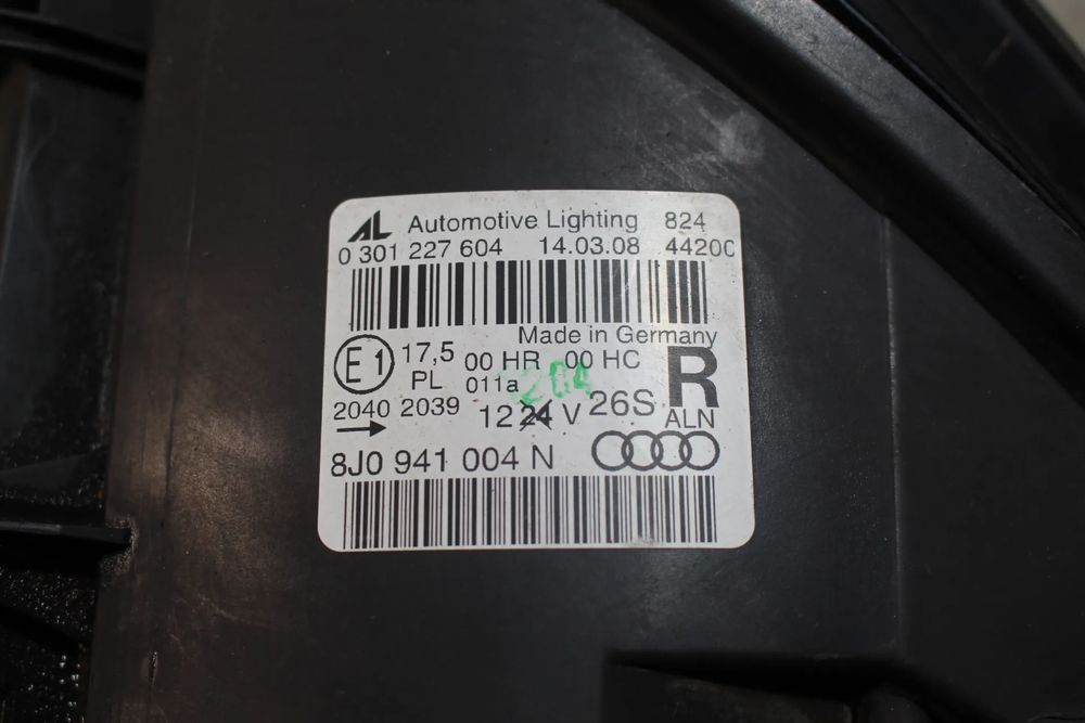 Ótica / farol direita AUDI TT (8J3)