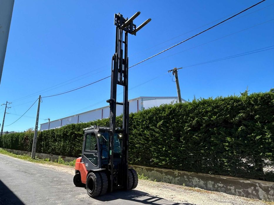 Empilhador Toyota 3 Ton 2016