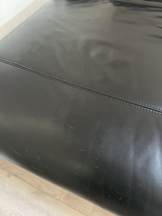 Диван шкіряний кутовий