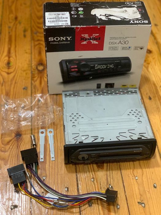 Аудіо магнітола Sony DSX-A30