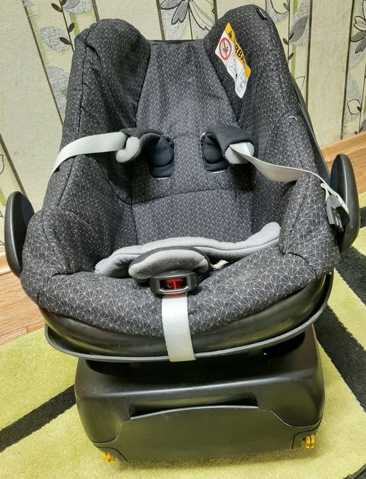 Продам дитячу автолюльку Maxi Cosi з базою ізо-фікс