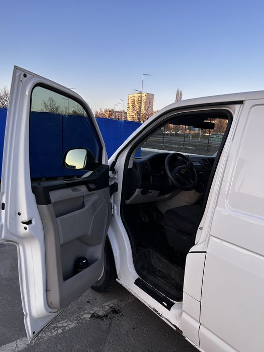 Продам Volkswagen Transporter 2016