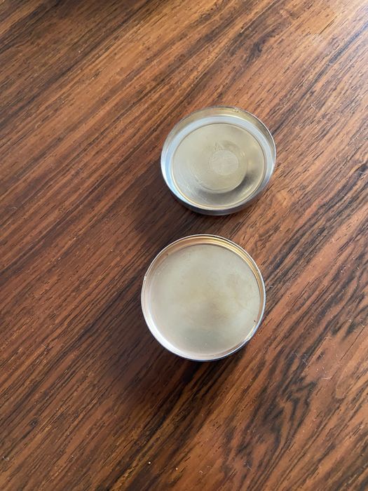 Caixa de comprimidos em prata