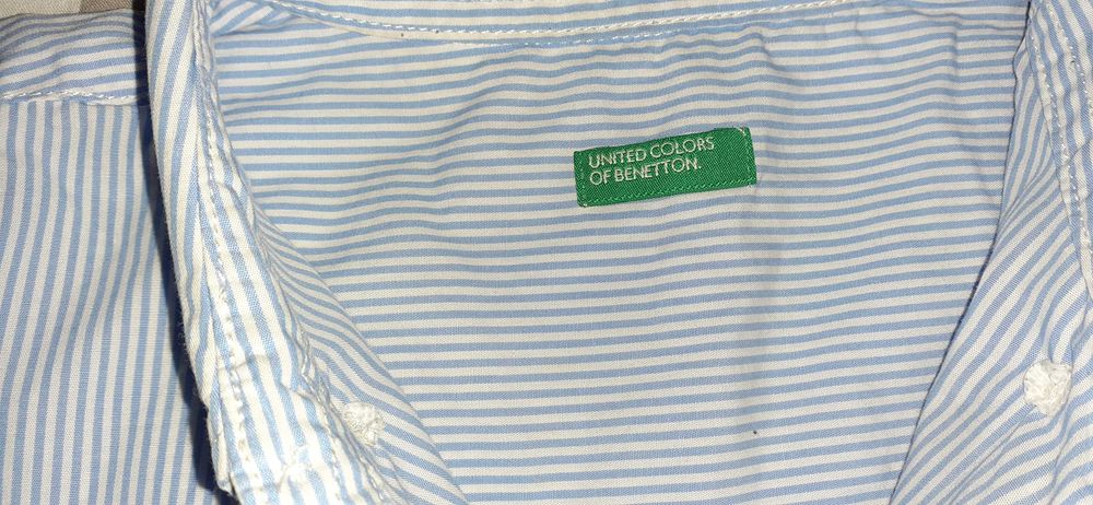 Camisa Benneton de menino, em excelente estado!