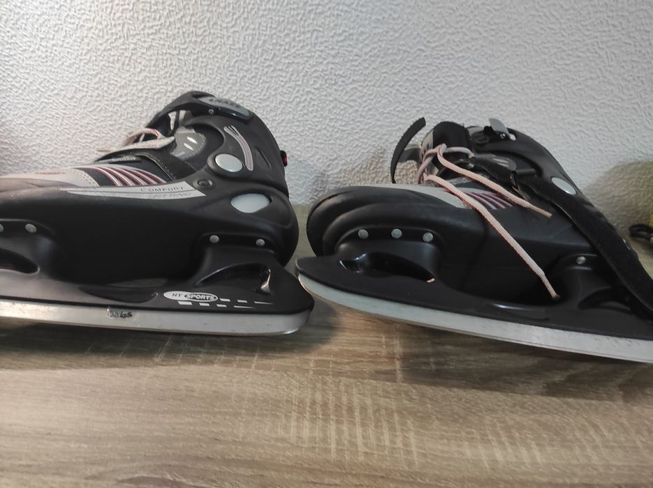 Ковзани 38 розміру хорошої  якості, взувалися декілька разів