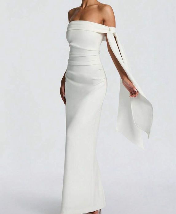 Vendo vestido novo com etiqueta