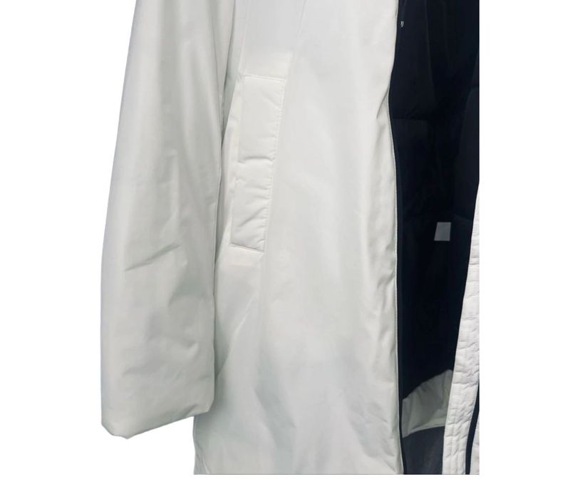 Зимовий білий плащ