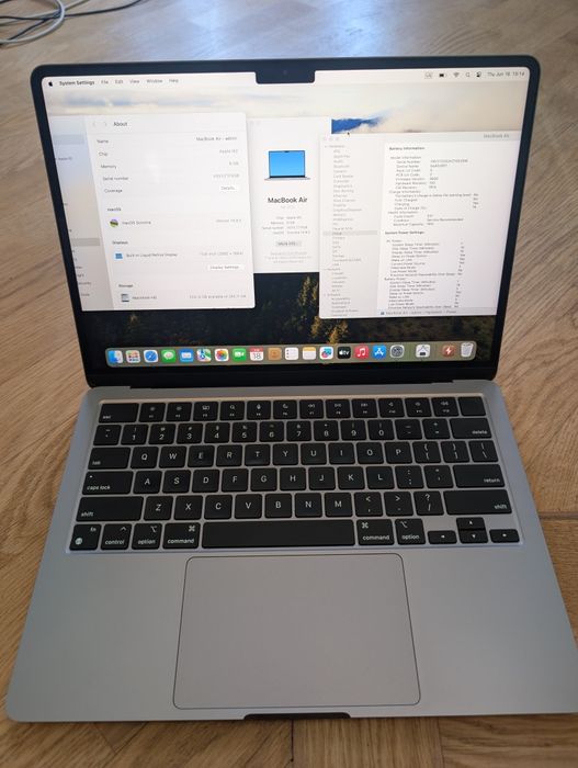 MacBook air M2  2022, 13" 8/256 ГБ