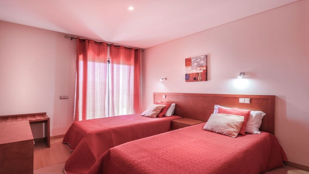 Moradia M4 c/ Piscina p/ Férias. Albufeira-Algarve.