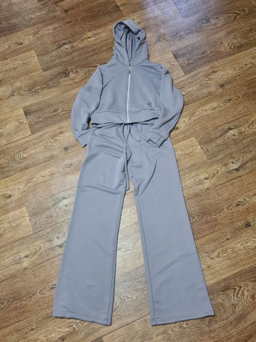 Новий спортивний костюм без утеплення р.М/38