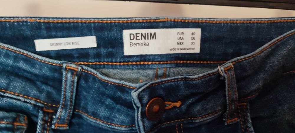 Spodnie jeansowe damskie Bershka 40