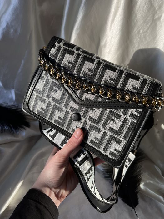 Жіноча сумочка сіра