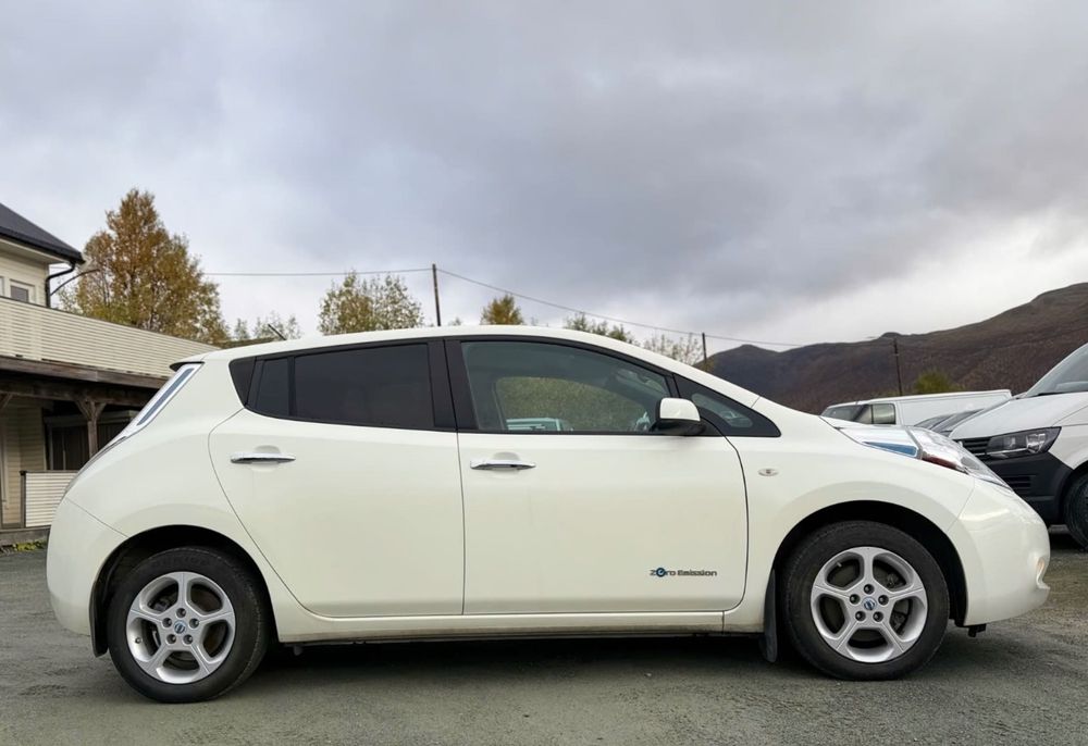 Nissan Leaf 24кВт 2014 року з Європи!