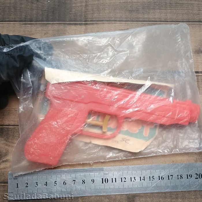zabawka zabawkowy pistolet Rosja ZSRR nówka w folii