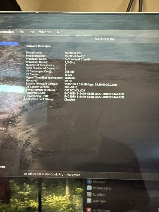 Portátil Apple MacBook Pro A1990 i9 32GB RAM 500GB SSD Grafica AMD Pro 560x 4GB