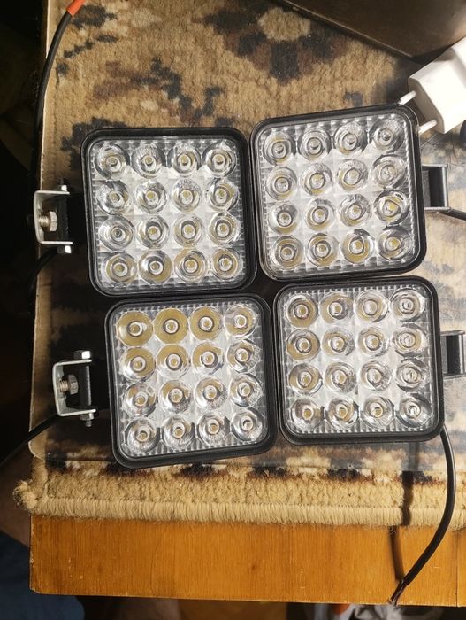 Вспышки ФСО 4шт 300грн 48w