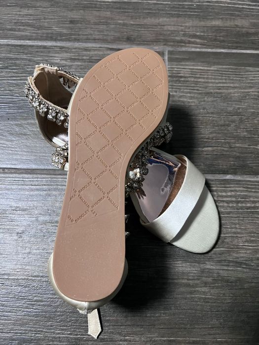 Женские босоножки Badgley Mischka 36 размер