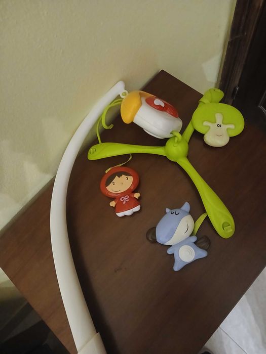 Móbil chicco para berço