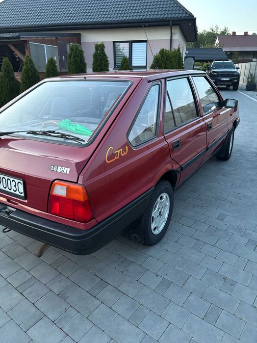 sprzedam polonez caro  1,6 gli