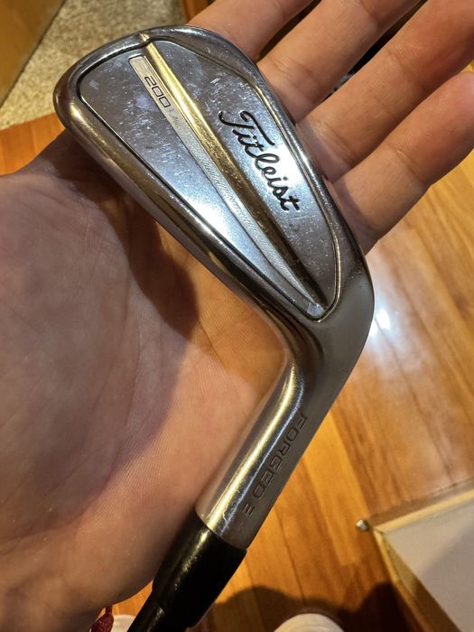 Titleist t200 graphite regular