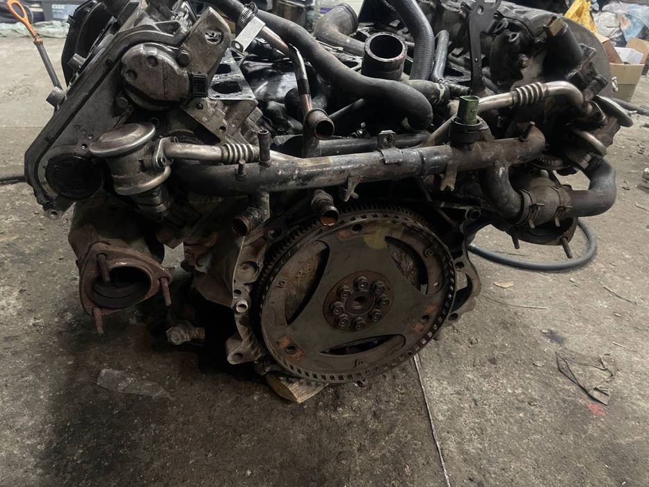 Продам двигун від Ауді А8 Д2 3.7