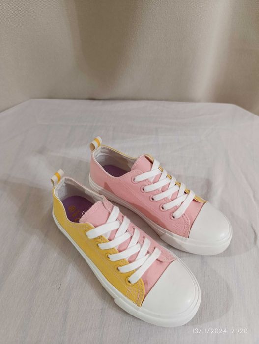 Tênis novos 32 Zippy