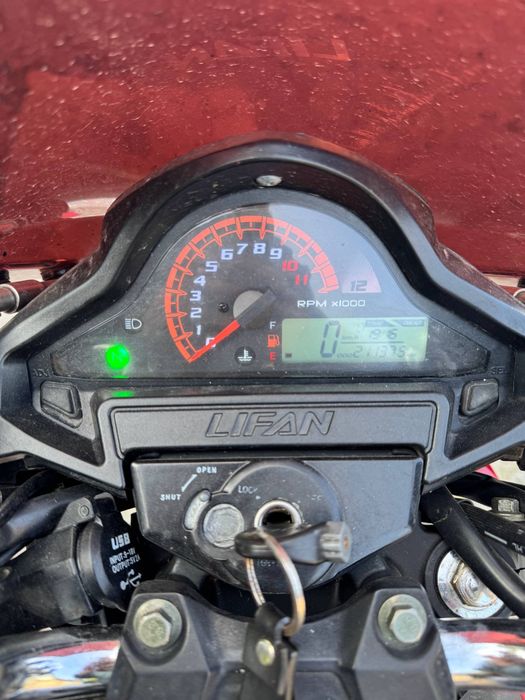 Продам ліфан кп 200