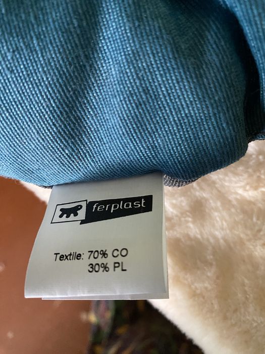 Подушка/ лежанка  для кота Ferplast 43:30 . Нова