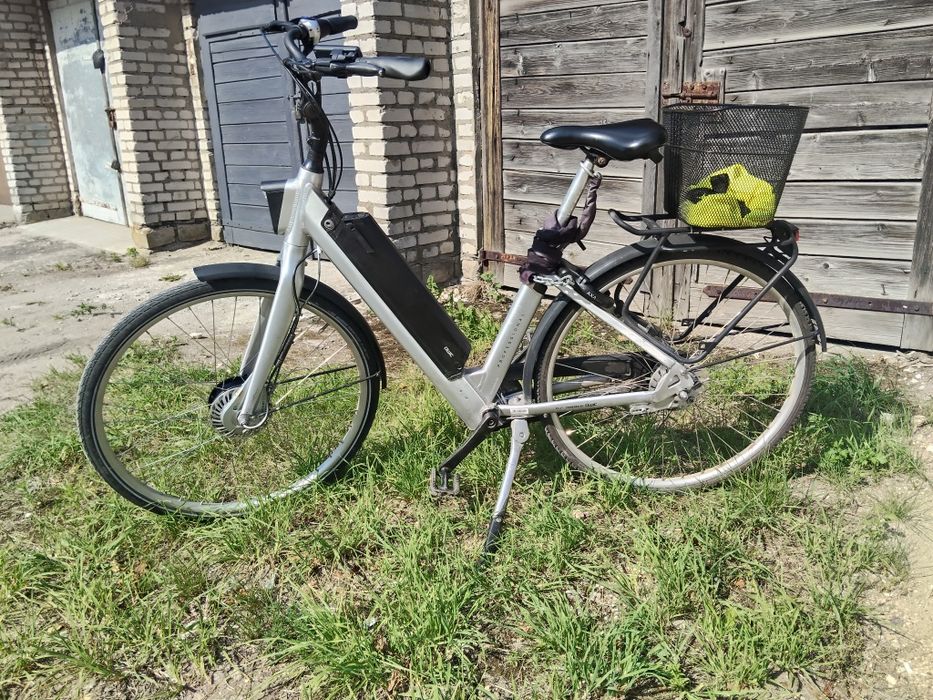 Rower z napędem elektrycznym.